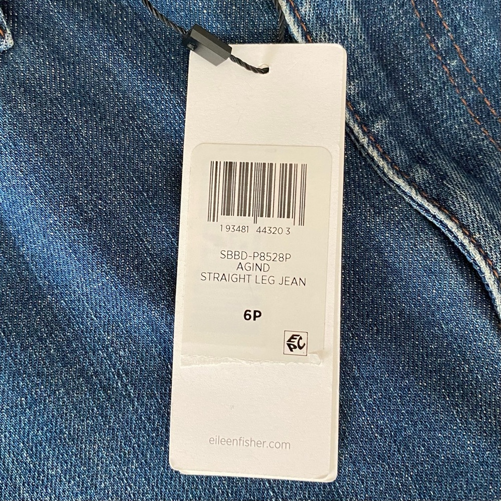 Eileen Fisher Organic Cotton Medium Wash Straight Leg Jeans Size 6 Petite - Picture 5 of 6